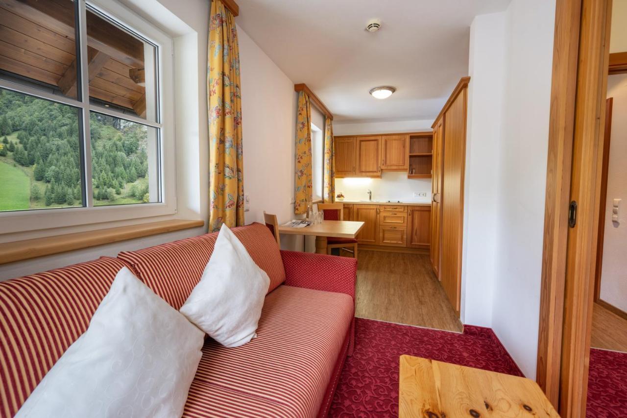 Naturhotel Huettenwirt Im Grossarltal Hüttschlag Exterior foto